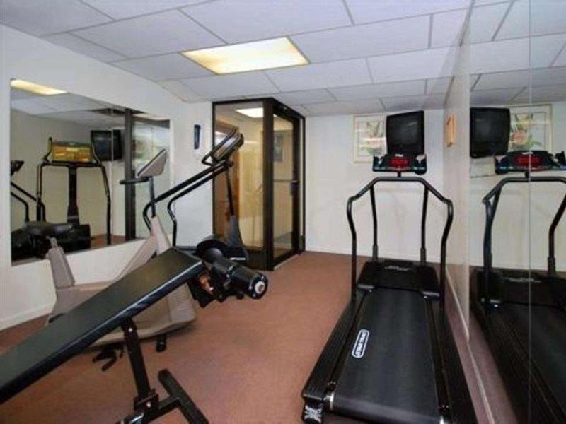 Quality Inn Pittsburgh Airport 오크데일 외부 사진