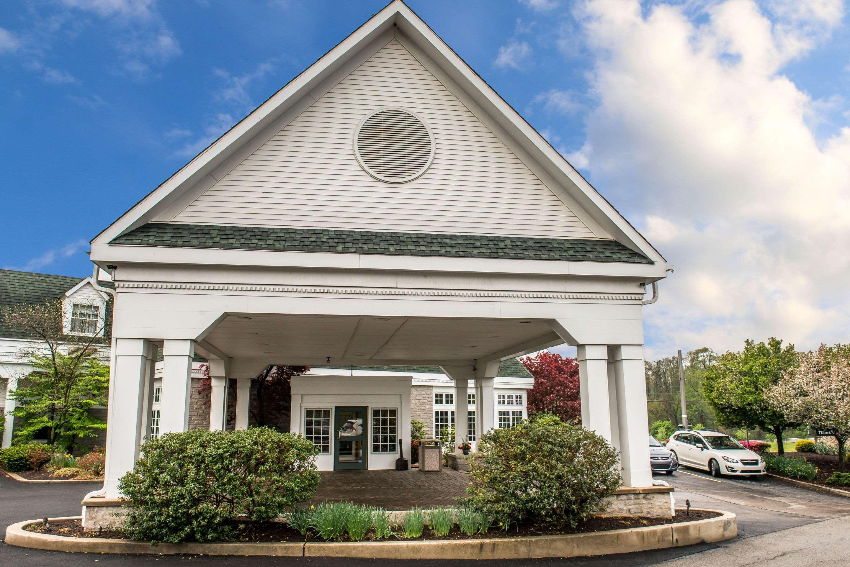 Quality Inn Pittsburgh Airport 오크데일 외부 사진