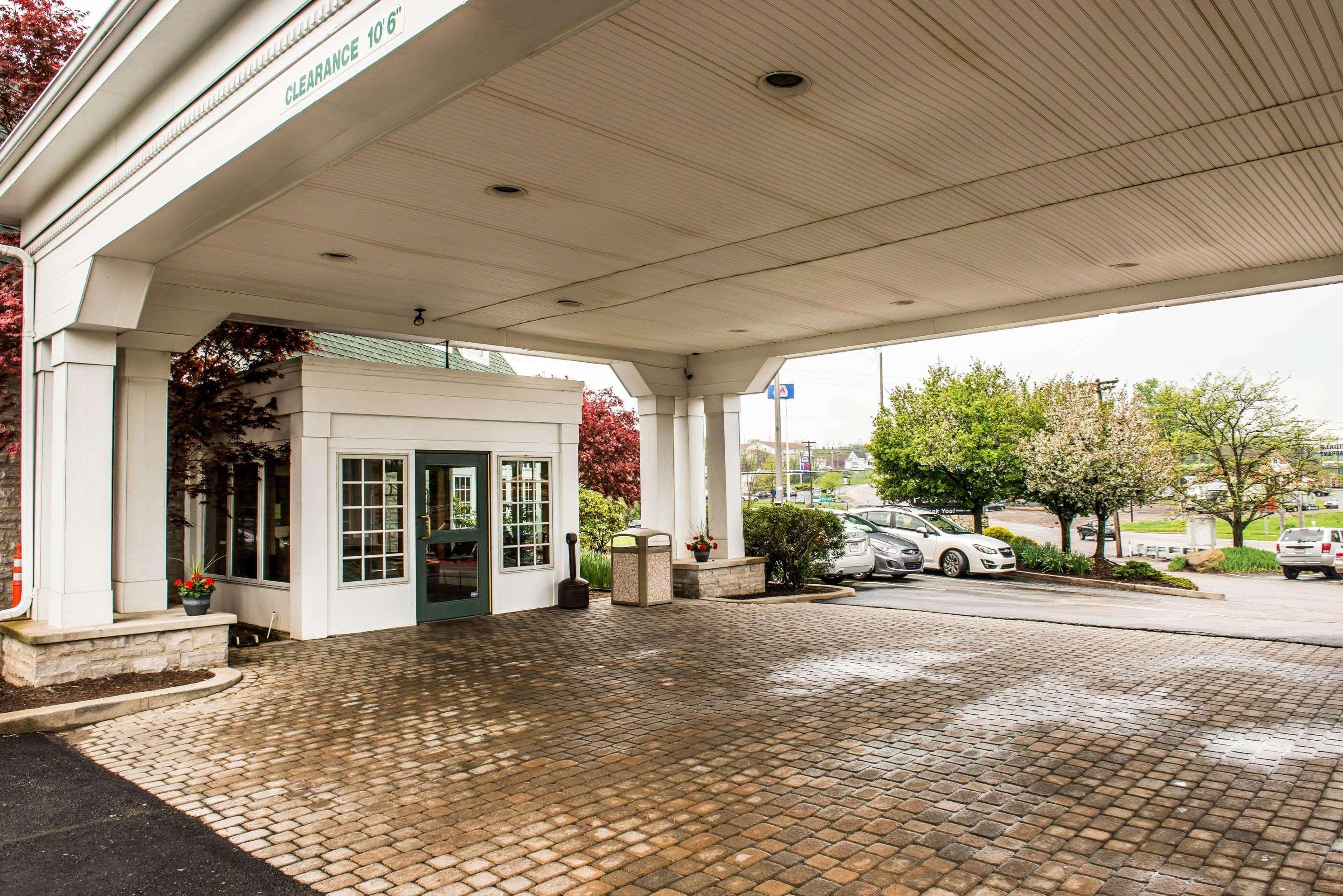Quality Inn Pittsburgh Airport 오크데일 외부 사진