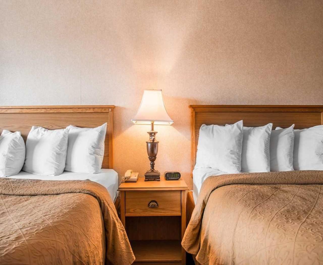 Quality Inn Pittsburgh Airport 오크데일 외부 사진